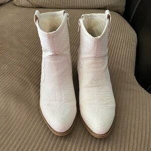 Dirty Laundry White Snakeskin Cowboy Boots
